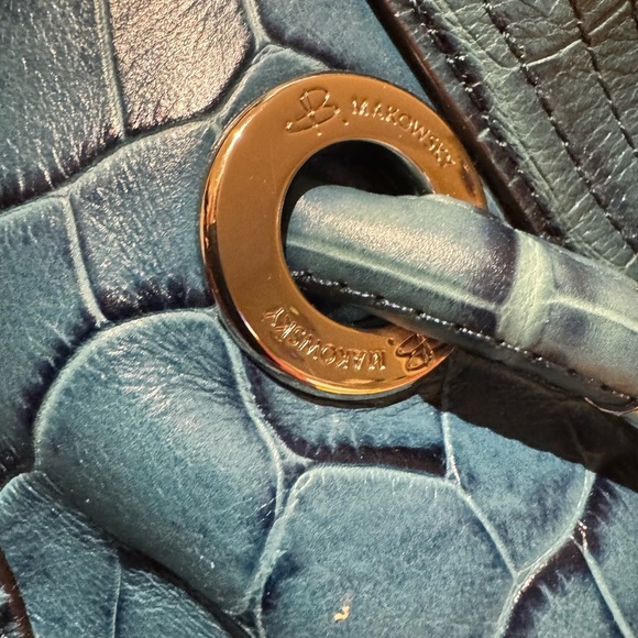 B. Makowsky Blue Shoulder Bag with Crocodile Texture - Picture 6 of 8